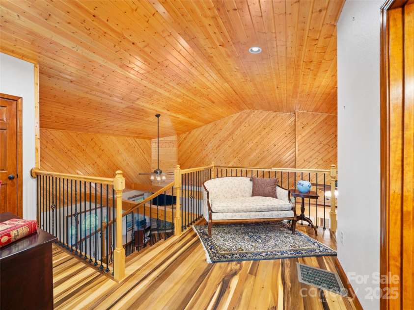 307 Laf A Lot Lane, Burnsville, NC 28714.  MLS# CAR4247581, YatesRealty ID 12497. 