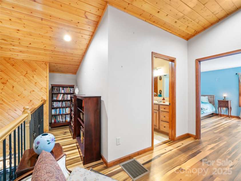 307 Laf A Lot Lane, Burnsville, NC 28714.  MLS# CAR4247581, YatesRealty ID 12497. 