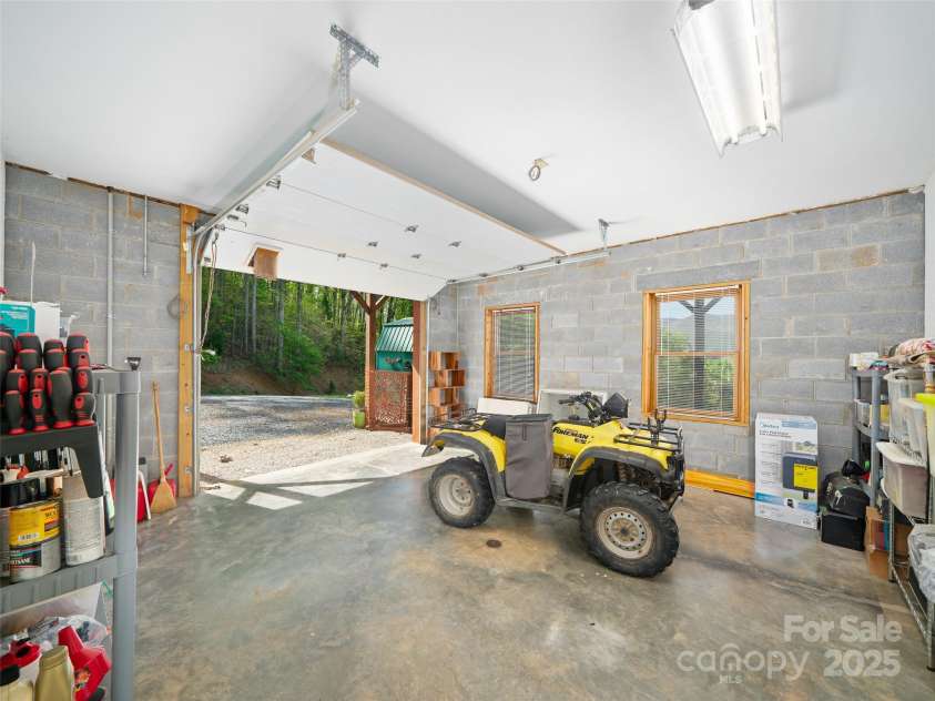 307 Laf A Lot Lane, Burnsville, NC 28714.  MLS# CAR4247581, YatesRealty ID 12497. 