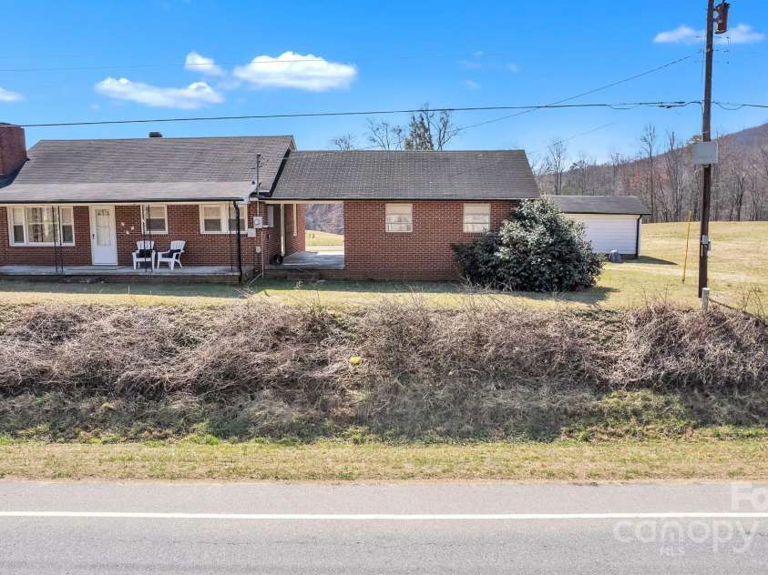 6231 Nc 16 Highway, Taylorsville, NC 28681.  MLS# CAR4229260, YatesRealty ID 12499. 