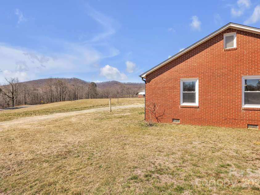 6231 Nc 16 Highway, Taylorsville, NC 28681.  MLS# CAR4229260, YatesRealty ID 12499. 
