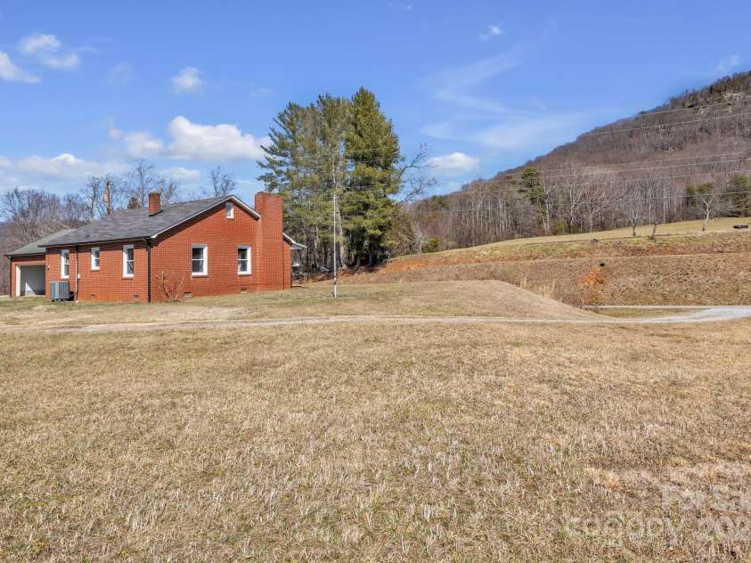 6231 Nc 16 Highway, Taylorsville, NC 28681.  MLS# CAR4229260, YatesRealty ID 12499. 