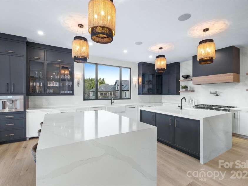 17235 Connor Quay Court, Cornelius, NC 28031.  MLS# CAR4291323, YatesRealty ID 1250. Kitchen