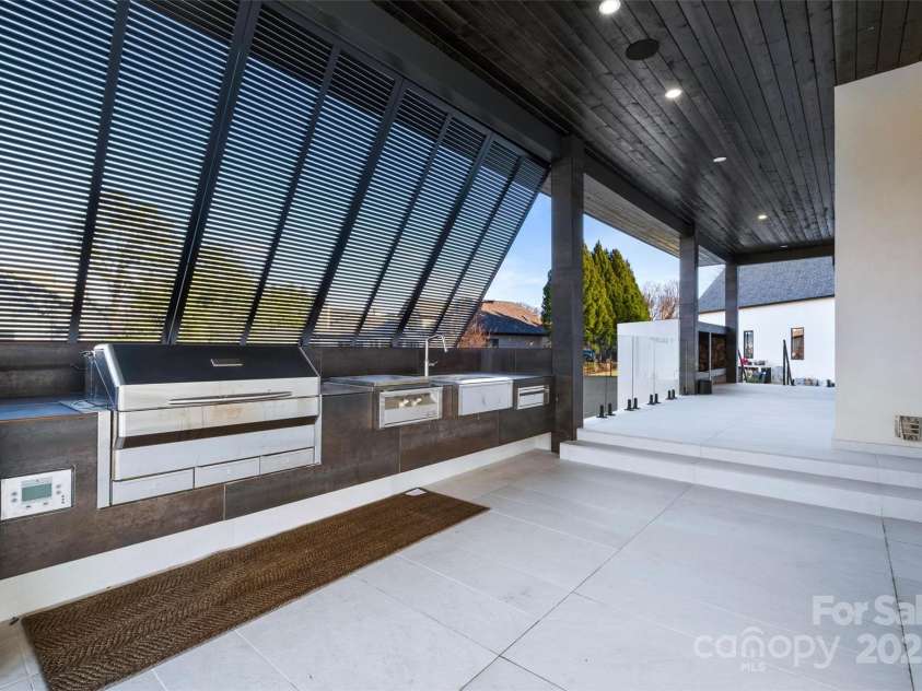17235 Connor Quay Court, Cornelius, NC 28031.  MLS# CAR4291323, YatesRealty ID 1250. Main Level Grilling Area 