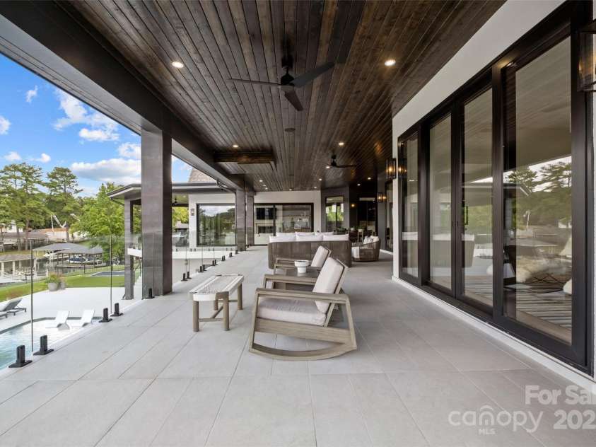 17235 Connor Quay Court, Cornelius, NC 28031.  MLS# CAR4291323, YatesRealty ID 1250. Main Level Terrace