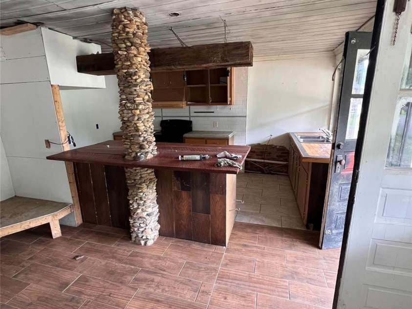 1801 Valway Road, Lenoir, NC 28645.  MLS# CAR4178284, YatesRealty ID 1250. 