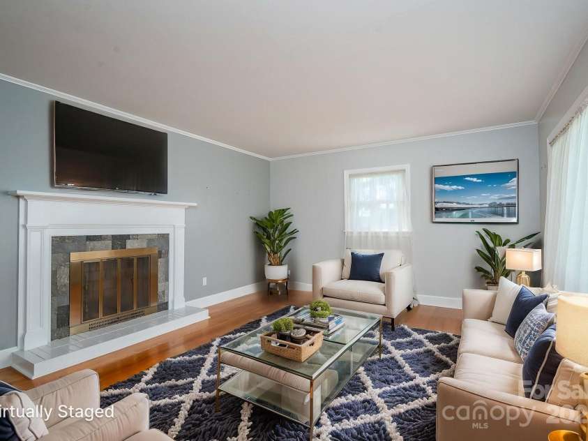 3340 Wrenwood Drive, Newton, NC 28658.  MLS# CAR4248682, YatesRealty ID 12500. 