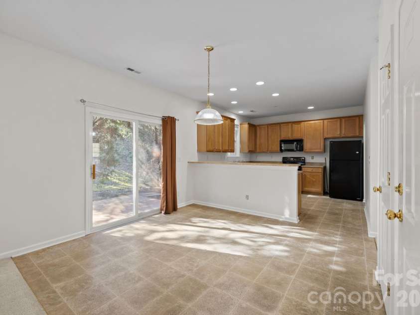 14307 O Casey Lane, Charlotte, NC 28213.  MLS# CAR4355673, YatesRealty ID 12501. 