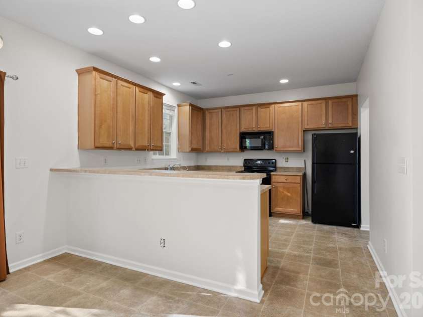 14307 O Casey Lane, Charlotte, NC 28213.  MLS# CAR4355673, YatesRealty ID 12501. 
