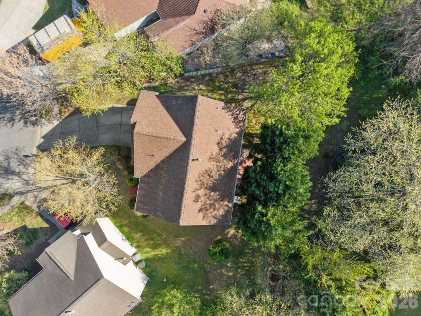 14307 O Casey Lane, Charlotte, NC 28213.  MLS# CAR4355673, YatesRealty ID 12501. 