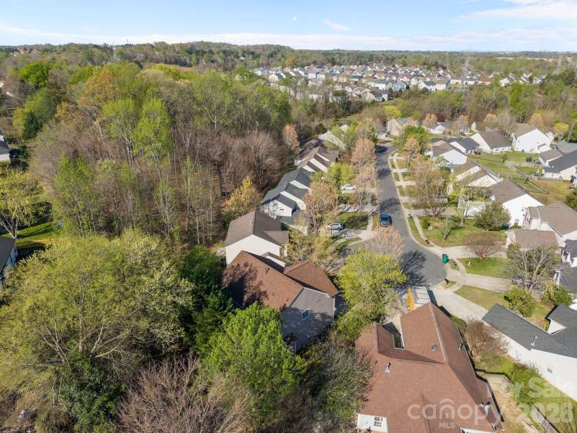14307 O Casey Lane, Charlotte, NC 28213.  MLS# CAR4355673, YatesRealty ID 12501. 