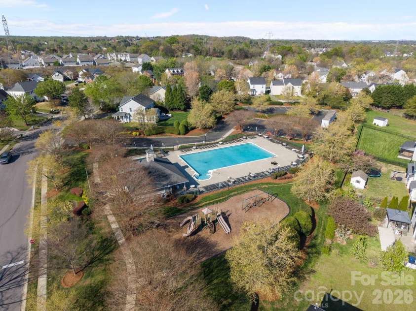 14307 O Casey Lane, Charlotte, NC 28213.  MLS# CAR4355673, YatesRealty ID 12501. 