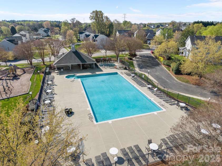 14307 O Casey Lane, Charlotte, NC 28213.  MLS# CAR4355673, YatesRealty ID 12501. 