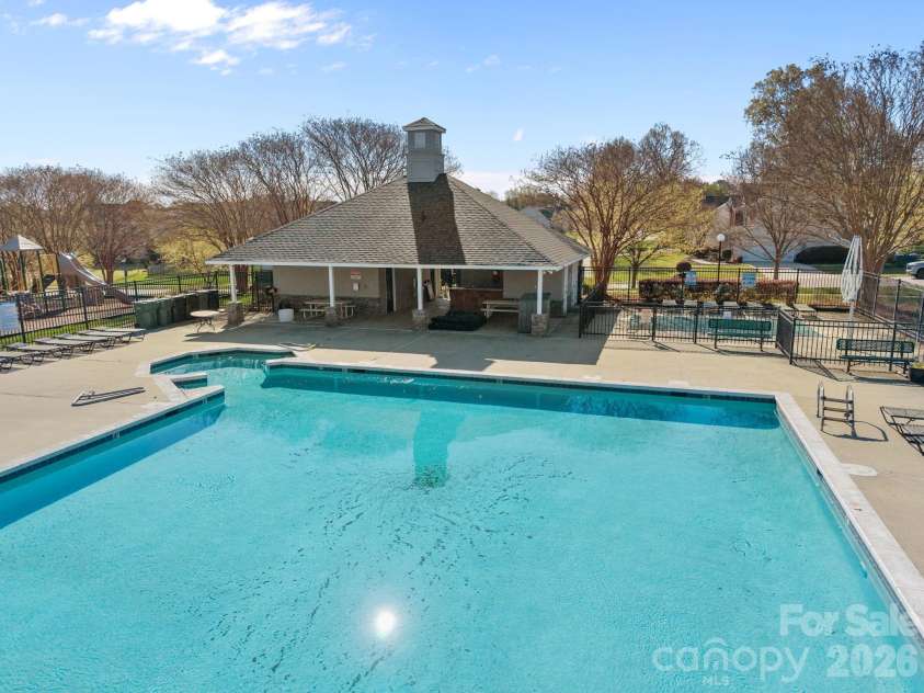 14307 O Casey Lane, Charlotte, NC 28213.  MLS# CAR4355673, YatesRealty ID 12501. 