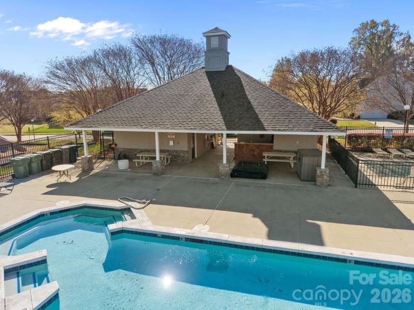 14307 O Casey Lane, Charlotte, NC 28213.  MLS# CAR4355673, YatesRealty ID 12501. 