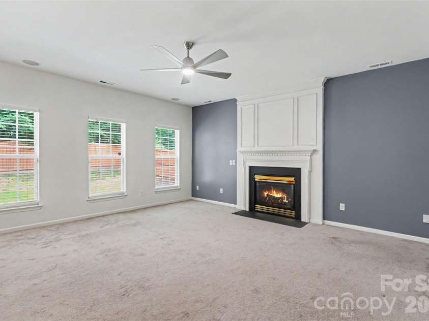 11647 Northwoods Forest Drive, Charlotte, NC 28214.  MLS# CAR4370373, YatesRealty ID 12502. 