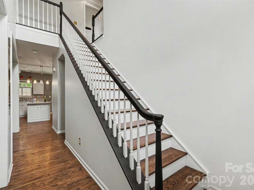 11647 Northwoods Forest Drive, Charlotte, NC 28214.  MLS# CAR4370373, YatesRealty ID 12502. 