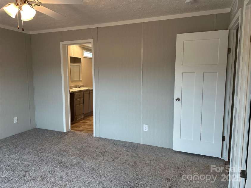 252 Fairchase Circle, Stony Point, NC 28678.  MLS# CAR4223188, YatesRealty ID 12503. 