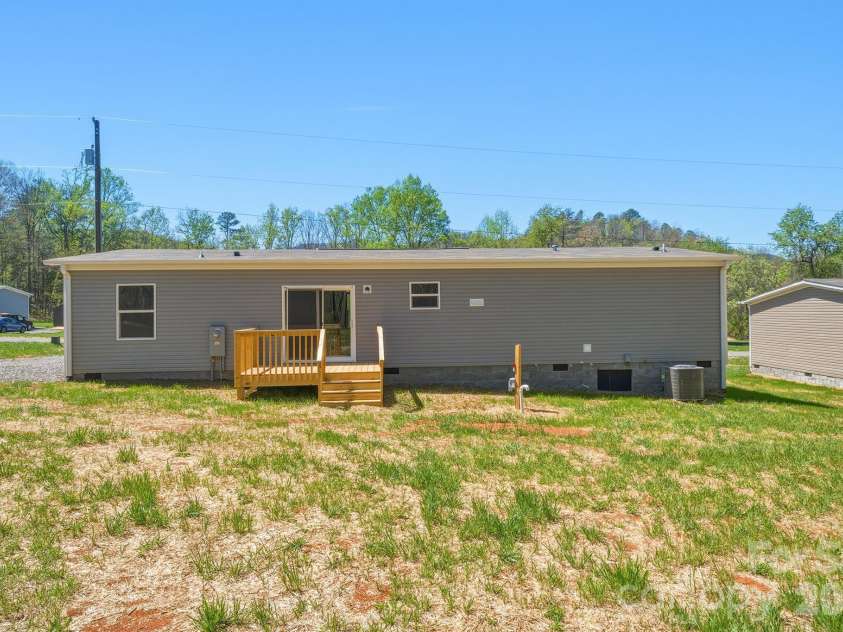 127 Peaceful Hill Drive, Old Fort, NC 28762.  MLS# CAR4367303, YatesRealty ID 12505. 