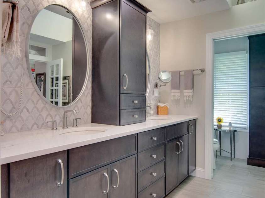 181 Edgewater Road, Hickory, NC 28601.  MLS# CAR4250926, YatesRealty ID 12505. 