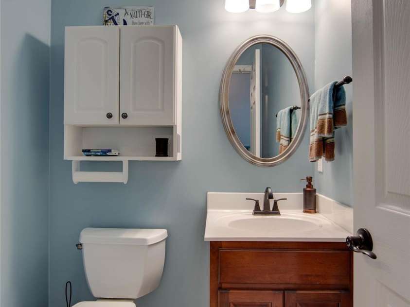 181 Edgewater Road, Hickory, NC 28601.  MLS# CAR4250926, YatesRealty ID 12505. 