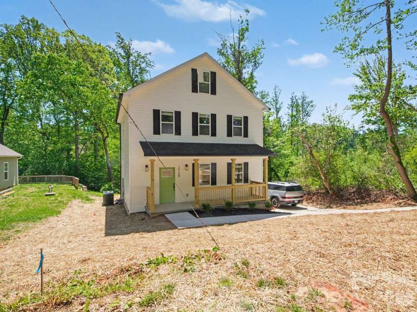 2728 Crawford Avenue, Gastonia, NC 28052.  MLS# CAR4370969, YatesRealty ID 12507. 