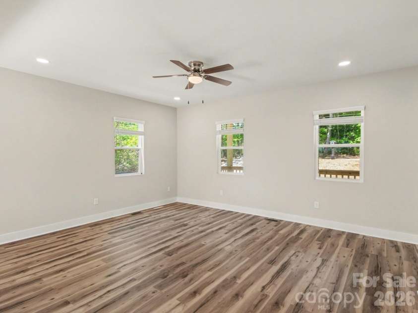 2728 Crawford Avenue, Gastonia, NC 28052.  MLS# CAR4370969, YatesRealty ID 12507. 