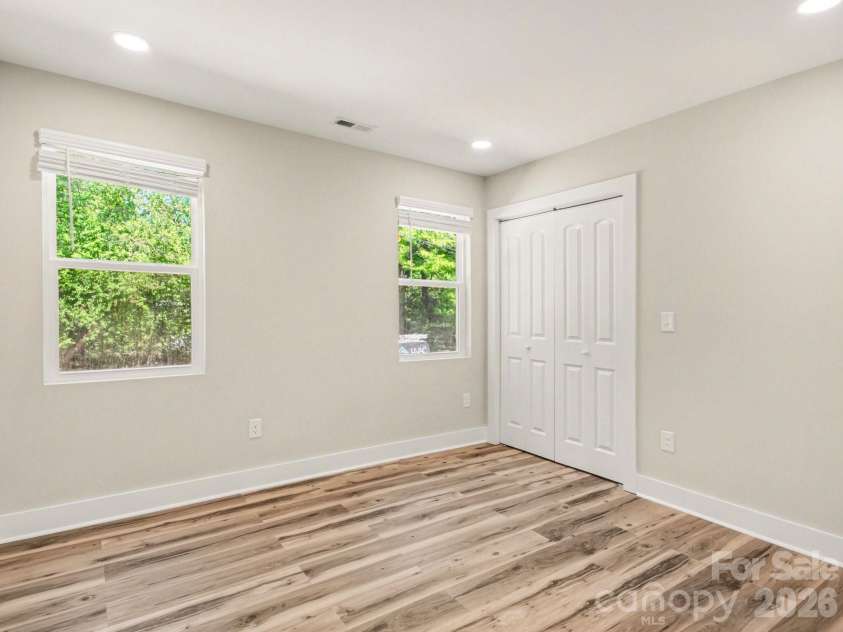 2728 Crawford Avenue, Gastonia, NC 28052.  MLS# CAR4370969, YatesRealty ID 12507. 