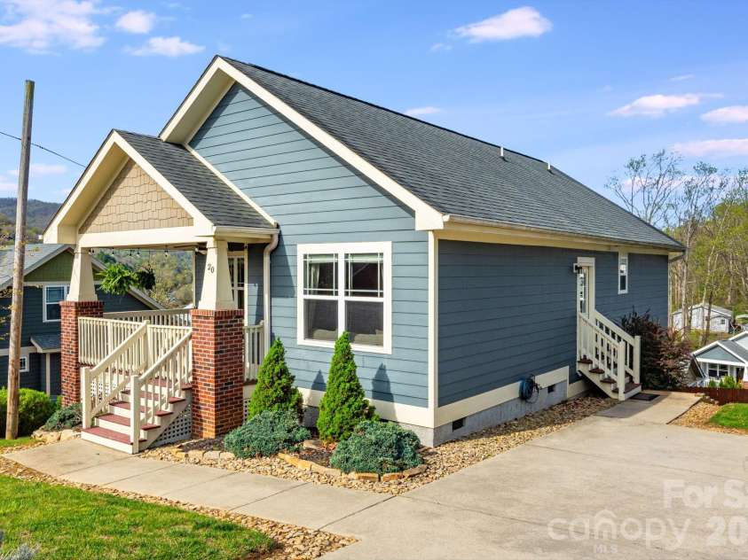 20 Byrdcliffe Lane, Asheville, NC 28805.  MLS# CAR4370991, YatesRealty ID 12508. 