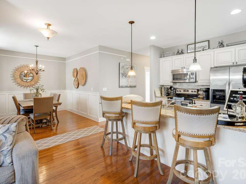 20 Byrdcliffe Lane, Asheville, NC 28805.  MLS# CAR4370991, YatesRealty ID 12508. 
