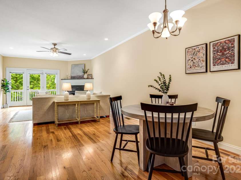 20 Holiday Drive, Arden, NC 28704.  MLS# CAR4186032, YatesRealty ID 12508. Dining/Living Area