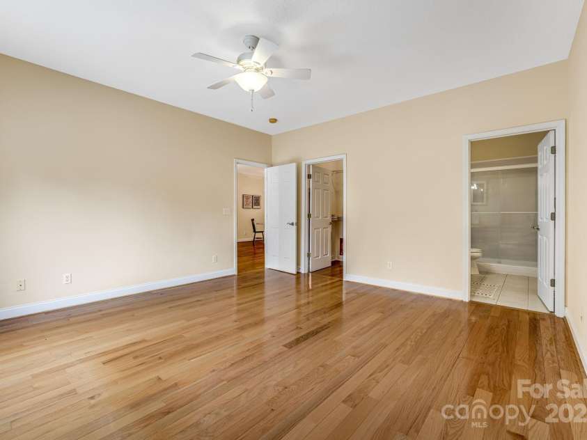 20 Holiday Drive, Arden, NC 28704.  MLS# CAR4186032, YatesRealty ID 12508. Primary Bedroom-Main Floor