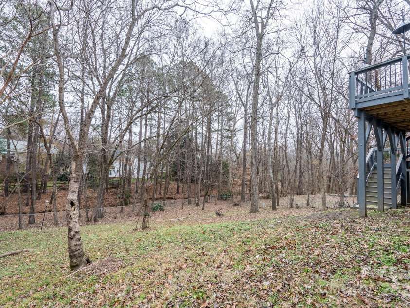 6726 Wannamaker Lane, Charlotte, NC 28226.  MLS# CAR4209016, YatesRealty ID 12509. 