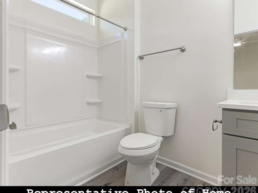 962 Hoskins Road, Charlotte, NC 28208.  MLS# CAR4345128, YatesRealty ID 12509. 