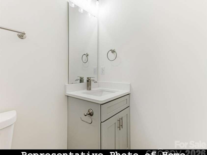 962 Hoskins Road, Charlotte, NC 28208.  MLS# CAR4345128, YatesRealty ID 12509. 