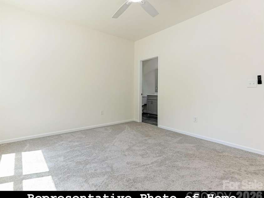 962 Hoskins Road, Charlotte, NC 28208.  MLS# CAR4345128, YatesRealty ID 12509. 