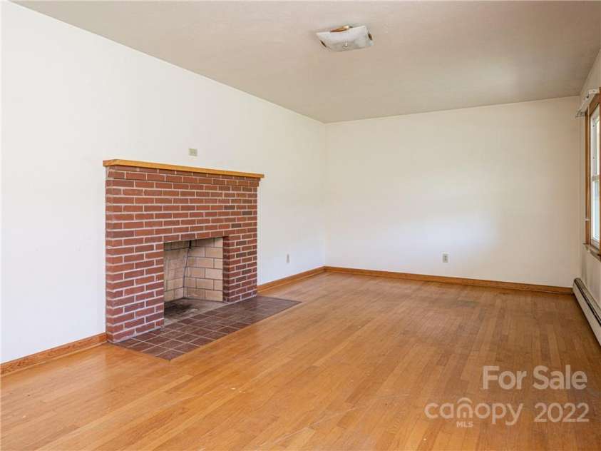 99999 Merrills Cove Road, Asheville, NC 28803.  MLS# CAR3918824, YatesRealty ID 1251. 