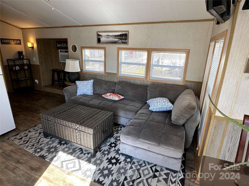 104 Cardinal Avenue, New London, NC 28127.  MLS# CAR4195375, YatesRealty ID 12510. 