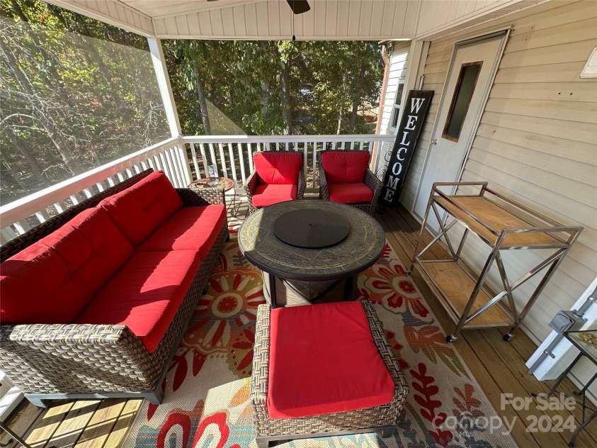 104 Cardinal Avenue, New London, NC 28127.  MLS# CAR4195375, YatesRealty ID 12510. 