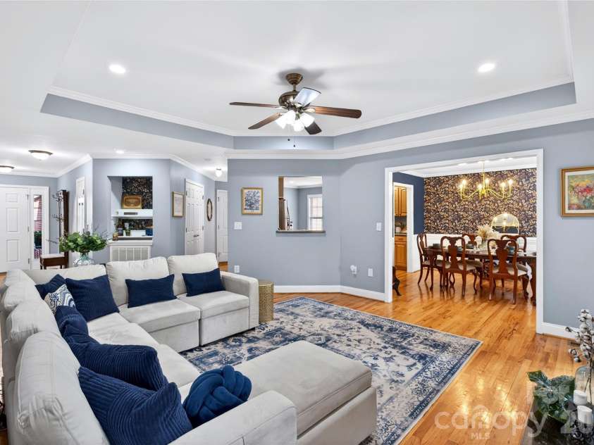 133 Hidden Ridge Drive, Spartanburg, SC 29301.  MLS# CAR4370017, YatesRealty ID 12510. 