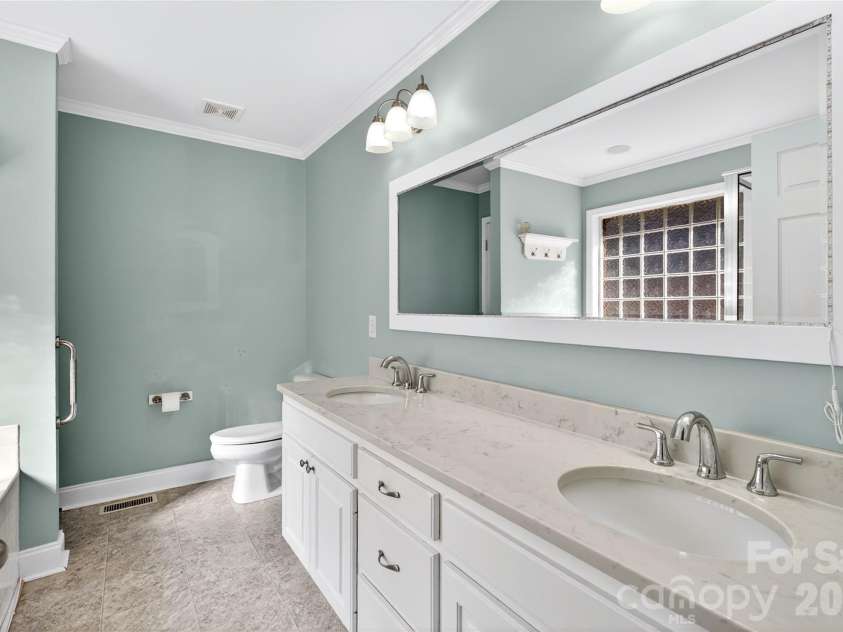 133 Hidden Ridge Drive, Spartanburg, SC 29301.  MLS# CAR4370017, YatesRealty ID 12510. 