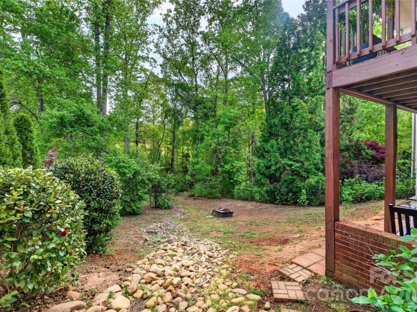 133 Hidden Ridge Drive, Spartanburg, SC 29301.  MLS# CAR4370017, YatesRealty ID 12510. 
