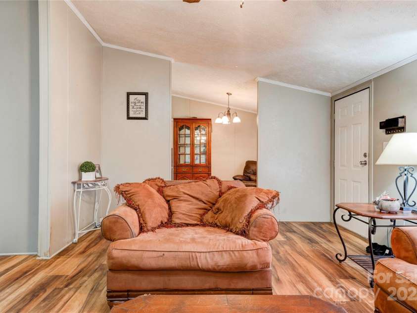 1708 River Hill Drive, Shelby, NC 28152.  MLS# CAR4250887, YatesRealty ID 12511. 