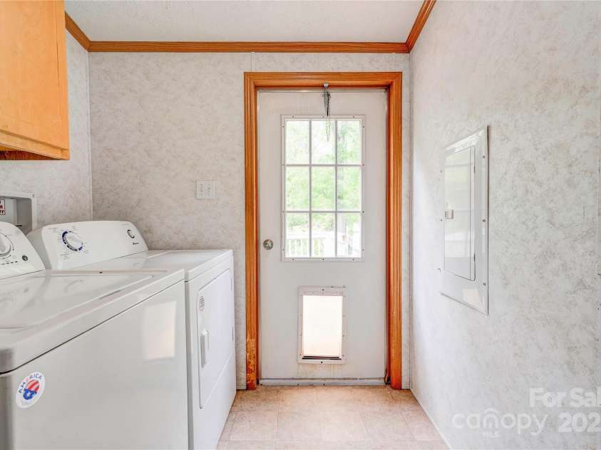 1708 River Hill Drive, Shelby, NC 28152.  MLS# CAR4250887, YatesRealty ID 12511. 