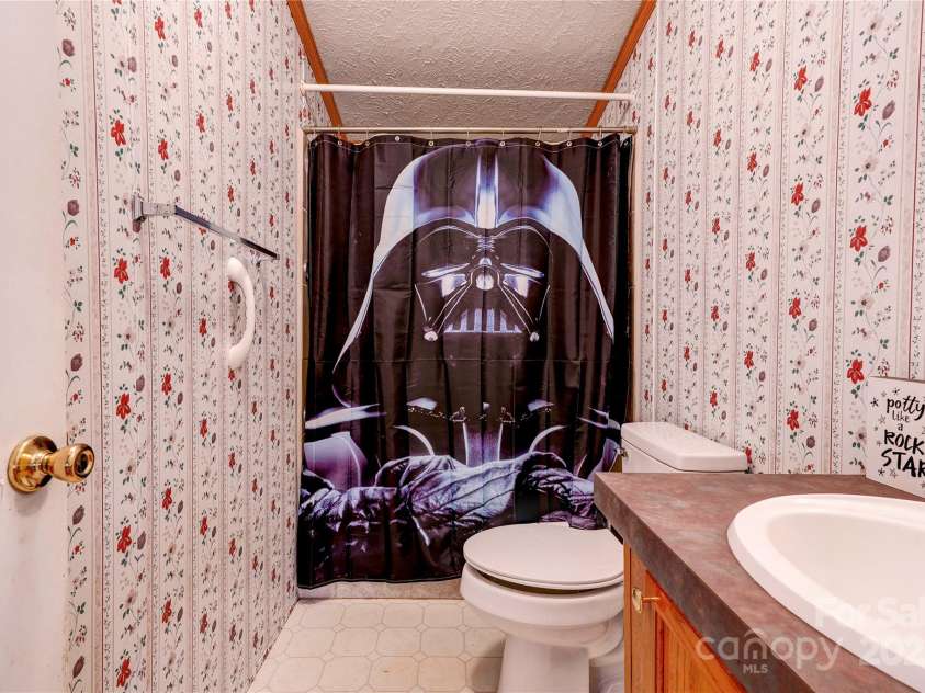 1708 River Hill Drive, Shelby, NC 28152.  MLS# CAR4250887, YatesRealty ID 12511. 