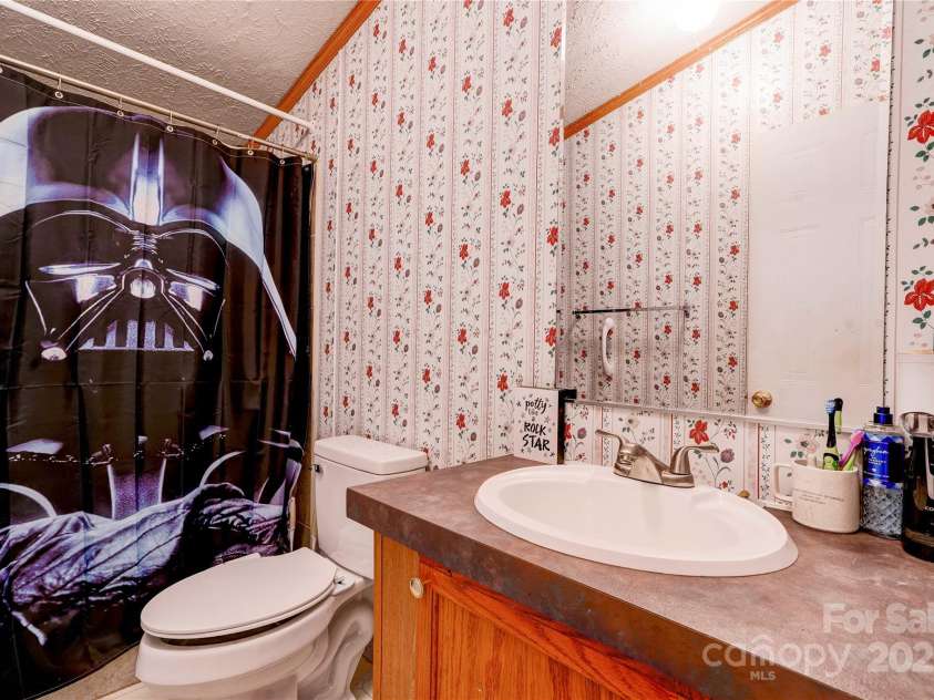 1708 River Hill Drive, Shelby, NC 28152.  MLS# CAR4250887, YatesRealty ID 12511. 