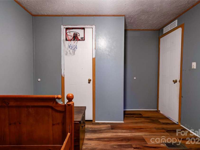 1708 River Hill Drive, Shelby, NC 28152.  MLS# CAR4250887, YatesRealty ID 12511. 