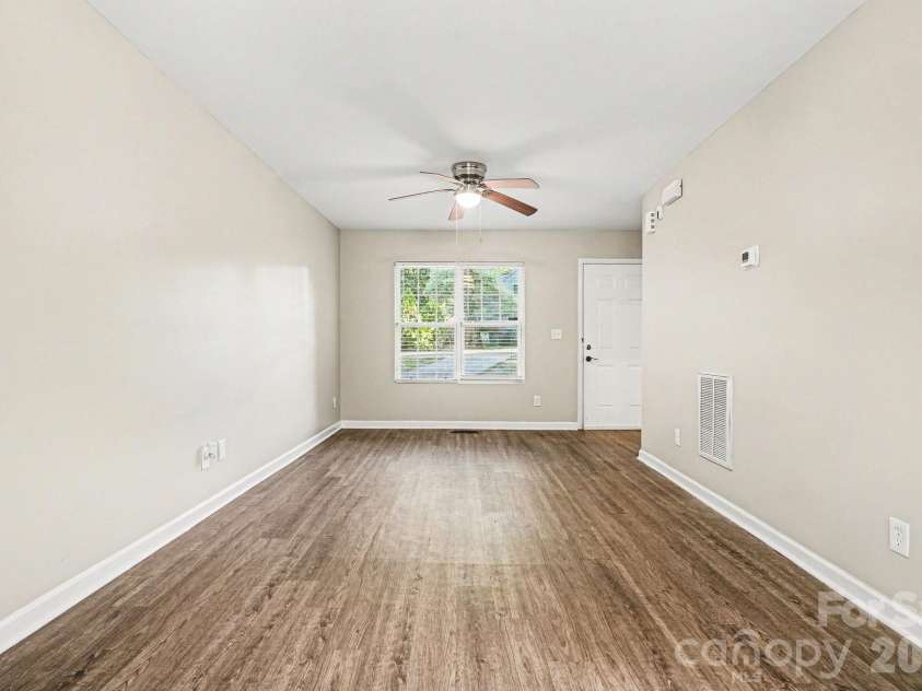 3409 Durham Lane, Charlotte, NC 28269.  MLS# CAR4368817, YatesRealty ID 12511. 