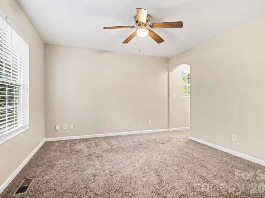 3409 Durham Lane, Charlotte, NC 28269.  MLS# CAR4368817, YatesRealty ID 12511. 