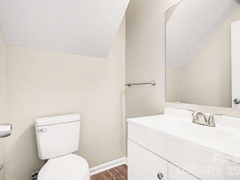3409 Durham Lane, Charlotte, NC 28269.  MLS# CAR4368817, YatesRealty ID 12511. 